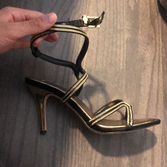 Black and gold heels - Picture 2 of 2